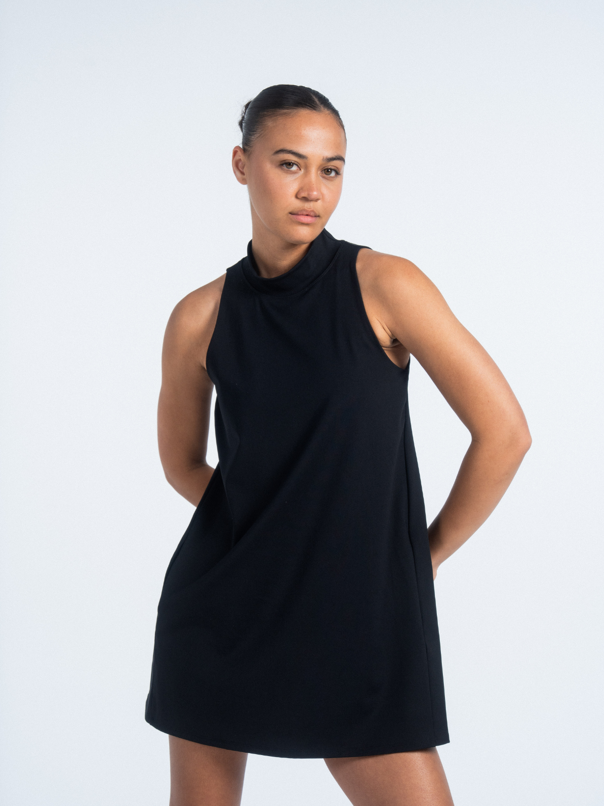 Black sleeveless performance dress with relaxed fit, Sierra Madre